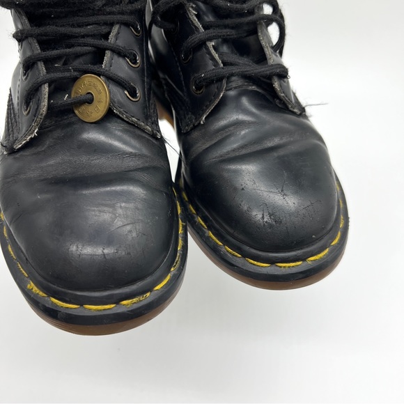 Vintage Made in England Dr. Marten Lace Up Boots - Picture 9 of 15